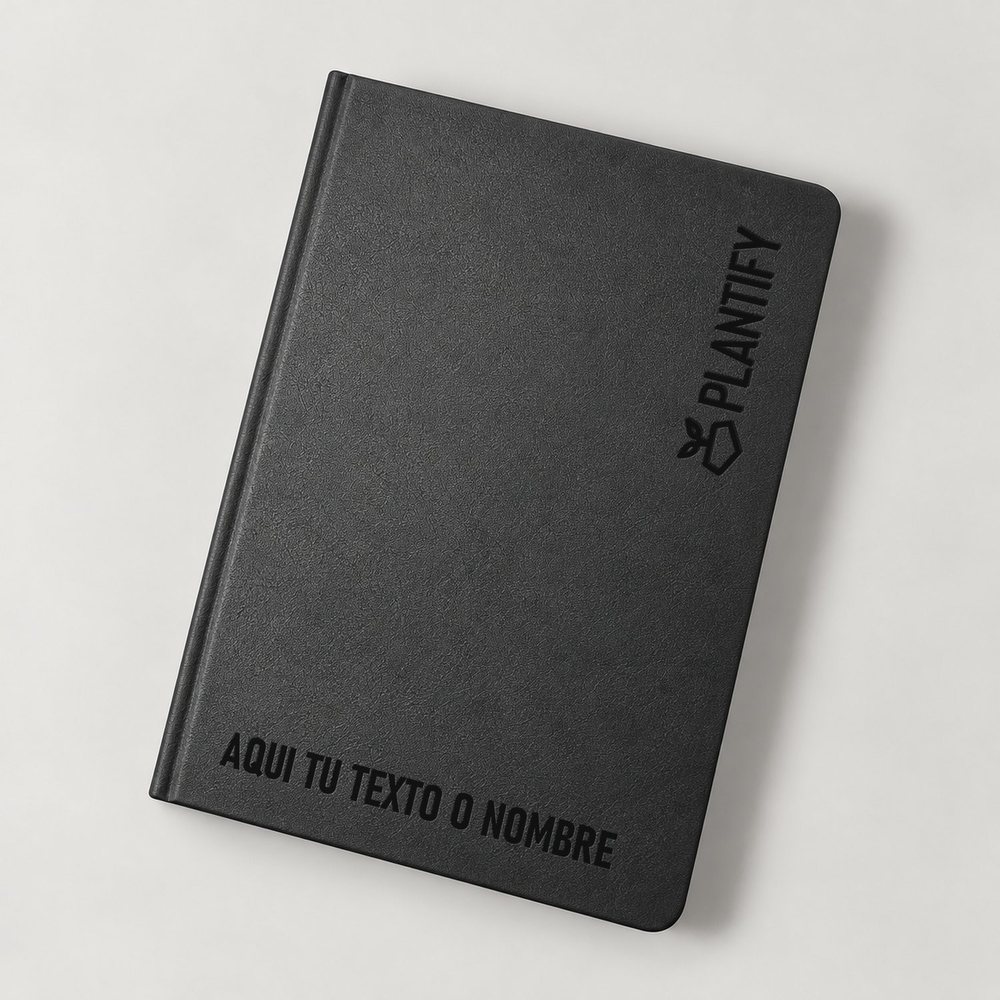 Agenda Black con tu nombre en alto relieve en la tapa